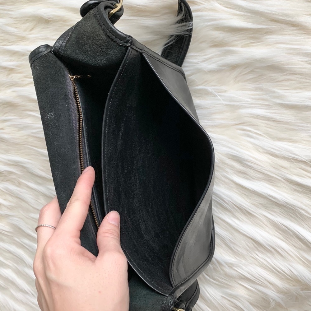 SOLD! Rare Vintage Coach Saddle Crossbody Bag - Picture 9 of 15